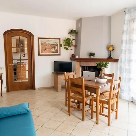 Апартаменты Casa Magnolia: Indipendente Con Giardino *